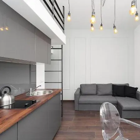 2 Nights - Great Location, Right Next To Main Rail And Bus Station, 10 Min To Main Square By Foot Ξενοδοχείο με διαμερίσματα Krasków