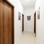 2 Nights - Great Location, Right Next To Main Rail And Bus Station, 10 Min To Main Square By Foot 3*