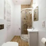 Ξενοδοχείο με διαμερίσματα 2 Nights - Great Location, Right Next To Main Rail And Bus Station, 10 Min To Main Square By Foot Krasków