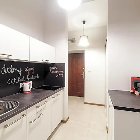2 Nights Apartments - Great Location, Right Next To Main Rail And Bus Station, 10 Min To Main Square By Foot Aparthotel Krakow