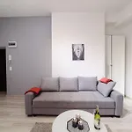 Apartahotel 2 Nights - Great Location, Right Next To Main Rail And Bus Station, 10 Min To Main Square By Foot Cracovia