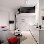 2 Nights - Great Location, Right Next To Main Rail And Bus Station, 10 Min To Main Square By Foot Apartahotel Cracovia