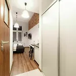 Apartahotel 2 Nights - Great Location, Right Next To Main Rail And Bus Station, 10 Min To Main Square By Foot 3*