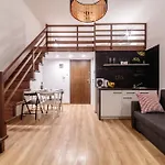 公寓式酒店 2 Nights - Great Location, Right Next To Main Rail And Bus Station, 10 Min To Main Square By Foot 3*