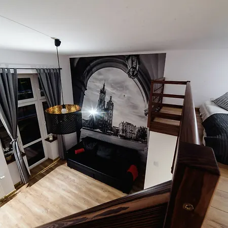 Ξενοδοχείο με διαμερίσματα 2 Nights - Great Location, Right Next To Main Rail And Bus Station, 10 Min To Main Square By Foot